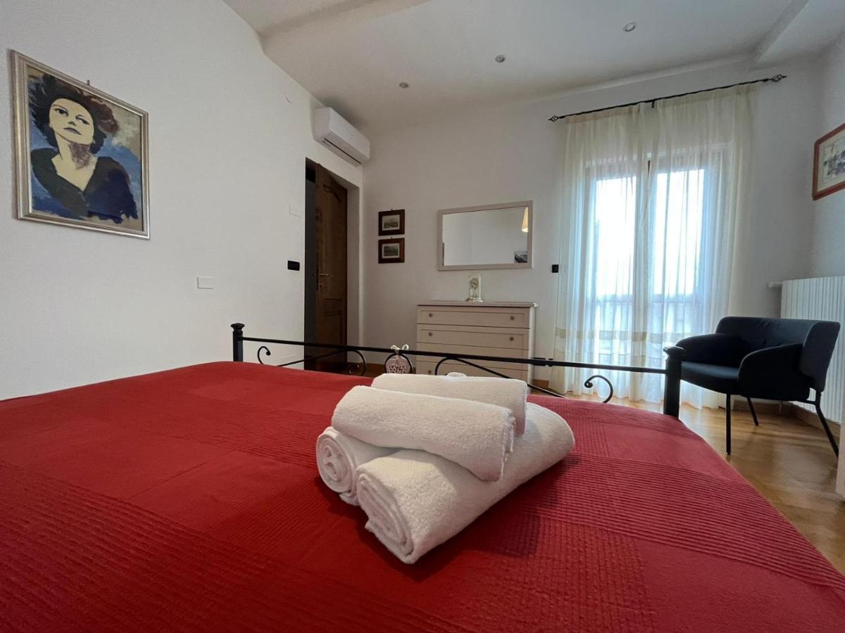 La Casa Di Panfilo Villa Сулмона Екстериор снимка